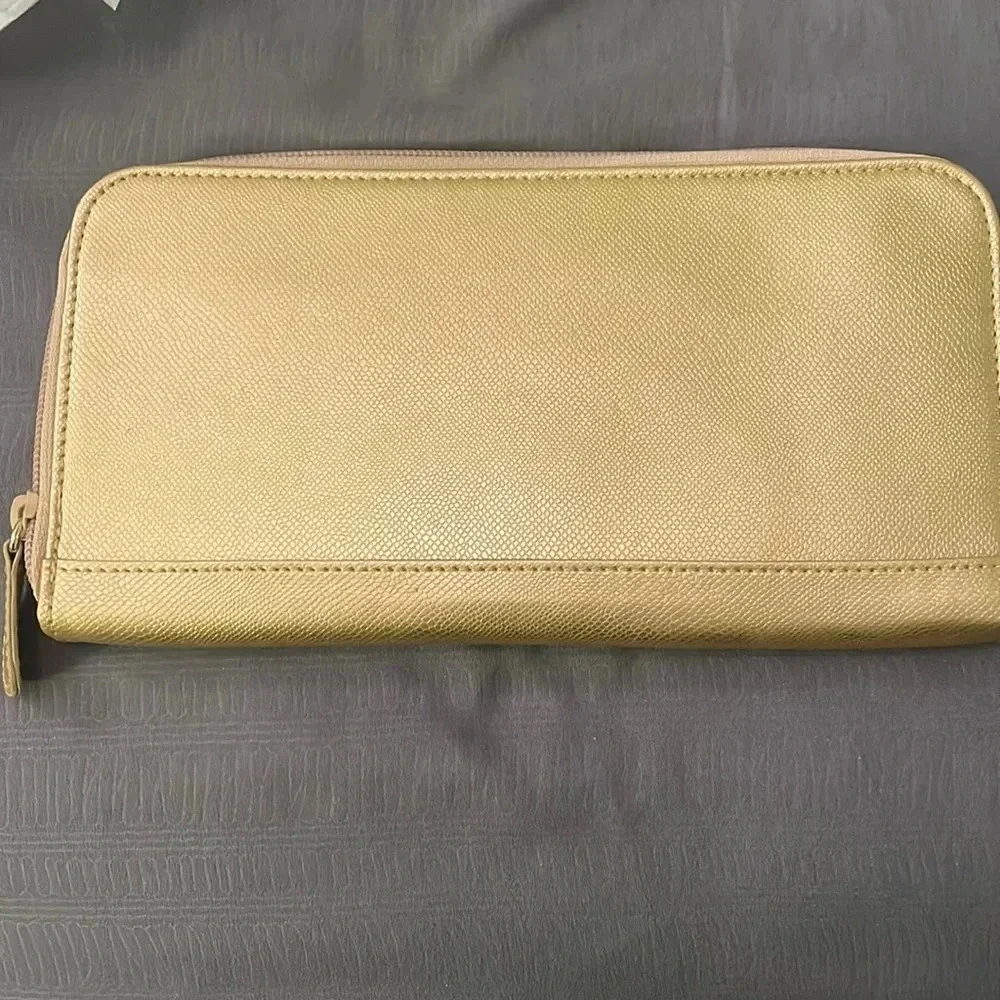 Luggage set